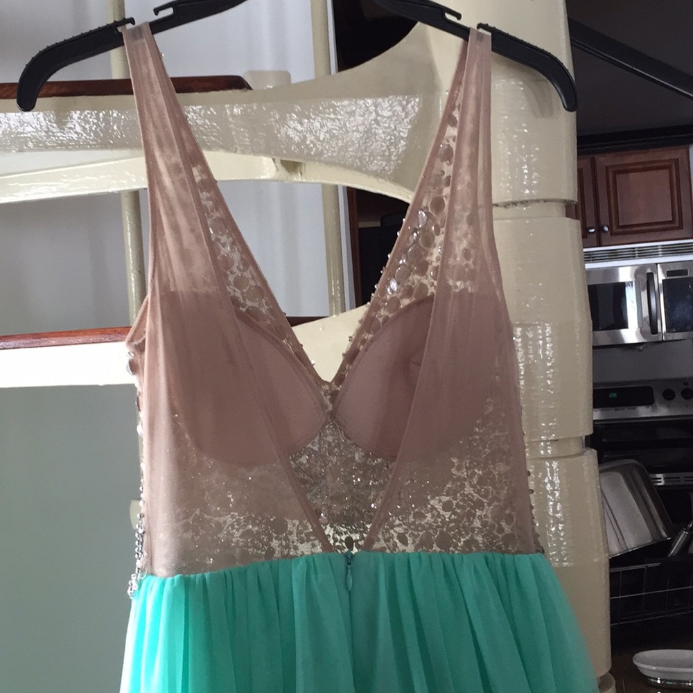 Prom dress - Picture 3 of 4